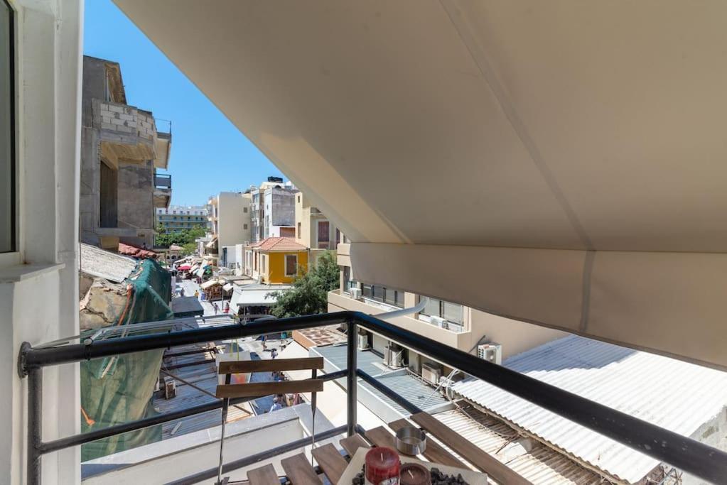 New Studio In The Heart Of City Center イラクリオン エクステリア 写真