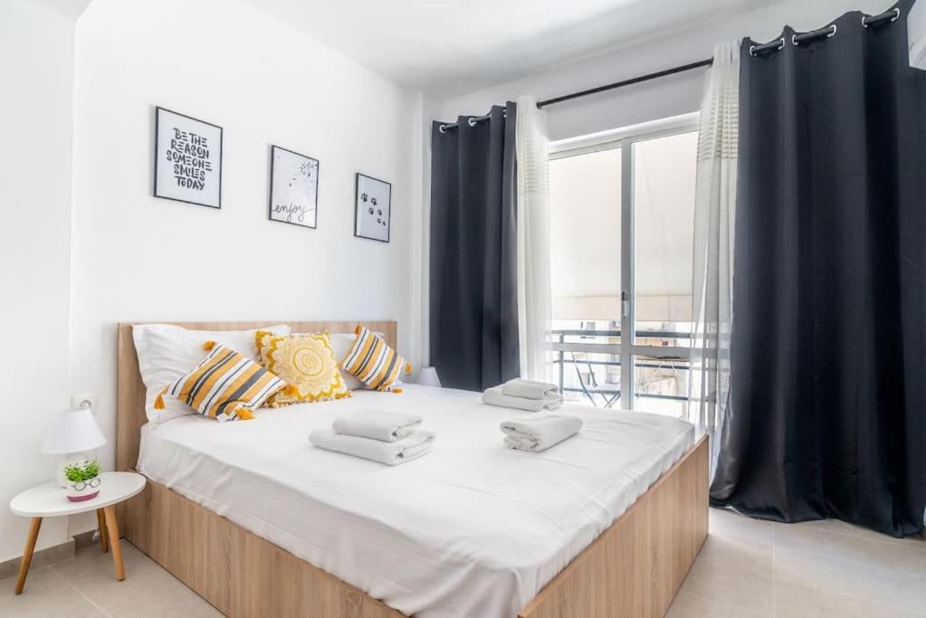 New Studio In The Heart Of City Center イラクリオン エクステリア 写真